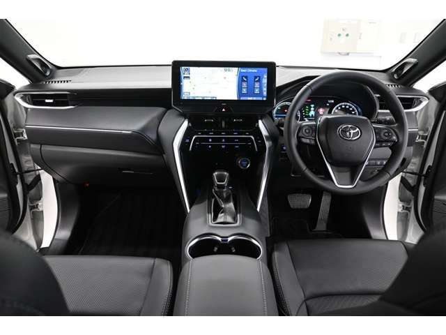 見通しのよいすっきりとした視界で、誰でも運転しやすいです。運転のしやすさは疲れにくさにも繋がりますよ♪