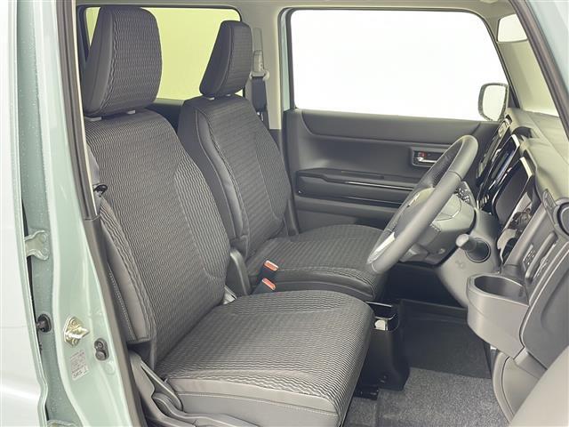 【4人乗り】ゆったりとした座り心地と、車内を広々と使える快適性に長けているので、快適な時間をお過ごしいただけます！
