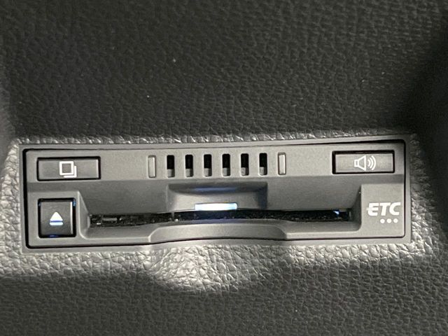 【ETC】高速道路の料金所をストレスなく通過！話題のスポットやサービスエリアに多い「スマートIC」利用時は必須のアイテムです。当店でセットアップを実施、ご納車当日からすぐにご利用いただけます！