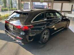 このお車以外でも気になるお車がございましたらお気軽にお問い合わせ下さい