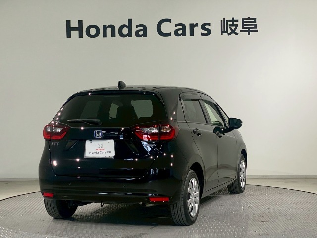 【点検整備】ご納車時には納車点検実施いたします。指定交換部品（エンジンオイル、オイルエレメント、ワイパーゴム）新品交換致します。その他必要交換部品は点検時交換致します。