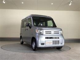 グループ年間販売台数は4，000台以上！！大量販売・大量仕入によって低価格での提供を実現しています！