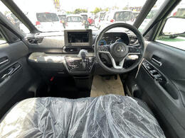 納車前の整備は車検整備以上の安心点検を行っております！資格を持った整備士がしっかりまごころ込めて整備いたします！安心してカーライフをお楽しみください♪