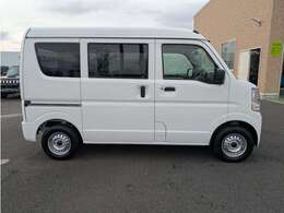 ボディコーティング施工承ります。汚れが付きにくく、落としやすい効果があります。価格等、詳細はスタッフまで。TEL0291-36-6922