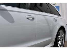 綺麗なボディーライン！kyoeiAUTOではご購入時にkeeperコーティングを無料施工いたします！