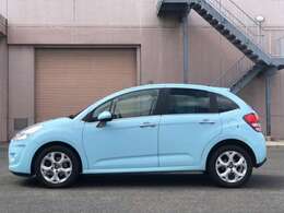 広島県東広島市の緑に囲まれたお店です。在庫数は400台以上と東広島市で上位！！車マニアの越智が小さい頃からの夢の中古車販売を始めて7年目になりました！アットホームなお店です♪沢山お話しましょう＾＾