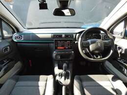 全車、プジョーシトロエンに精通するメカニックにより各車の泣きどころをきっちり整備・修理しており、ご安心して永くいつまでもお乗りいただけるようご提案させていただいております。