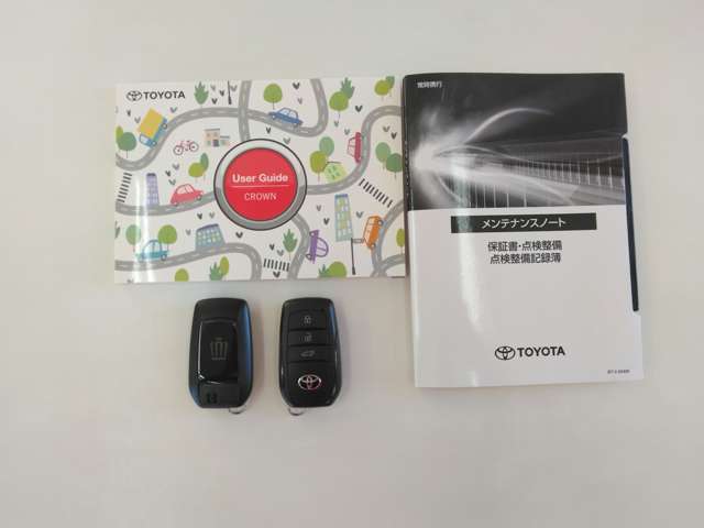 取扱説明書やメンテナンスノートあります。グループ会社に輸入車ディーラー提携工場がありますのでアフターサービスはご安心ください。