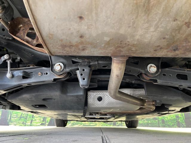 下回りがきれいなうちに、防錆加工の施工がオススメ。降雪地域はもちろん、沿岸部にお住いの方や、趣味でマリン・ウィンタースポーツをされる方にご好評いただいております。