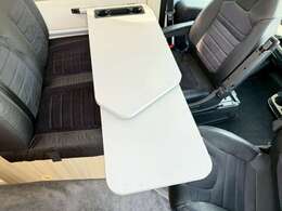 ハイエース・レジアス・グランドハイエース・ライトエース・キャラバン・ボンゴ・バネット・コモ等バンコンを幅広く展示しております。お客様に合った1台をお選びいただけます♪