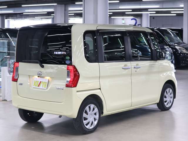 自社陸運局指定工場完備！国家資格車検検査員資格を持った整備士による整備。走行に関係のない所も不具合箇所があれば修理してお渡しいたします。