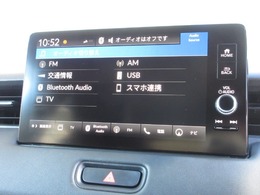 ナビゲーションはホンダコネクトディスプレイが装着されております。AM、FM、フルセグTV、Bluetoothがご使用いただけます。初めて訪れた場所でも道に迷わず安心ですね！