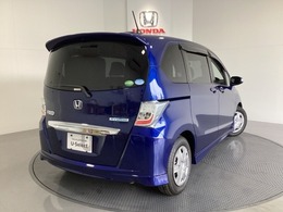 Honda認定中古車 U-Selectは3つの安心をお約束します。　1　Hondaのプロが整備した安心。 2　第三者機関がチェックした安心。　3　購入後もHondaが保証する安心。