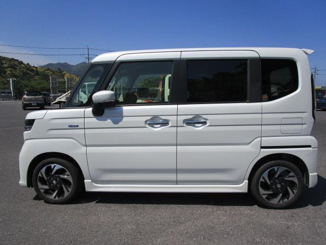 ディーラーサービスならではのしっかりと納車前点検・整備を行います。