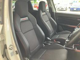 「この車の写真をもっと見たい」「状態が気になる」「この装備はついている？」どんな小さな疑問でもお気軽にお問い合わせください！