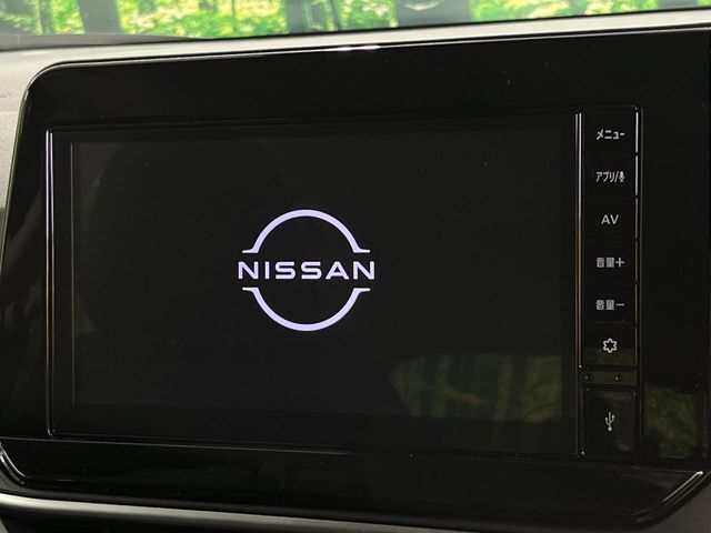【純正9インチディスプレイオーディオ】視認性が高いディスプレイオーディオを装備♪操作性も良好で直感的なソース選択が可能です。
