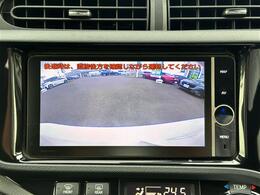 【バックモニター】後ろのカメラの映像がモニターに映し出されるので、後方の見えない死角や、障害物との距離感などもしっかり安全確認することができます！