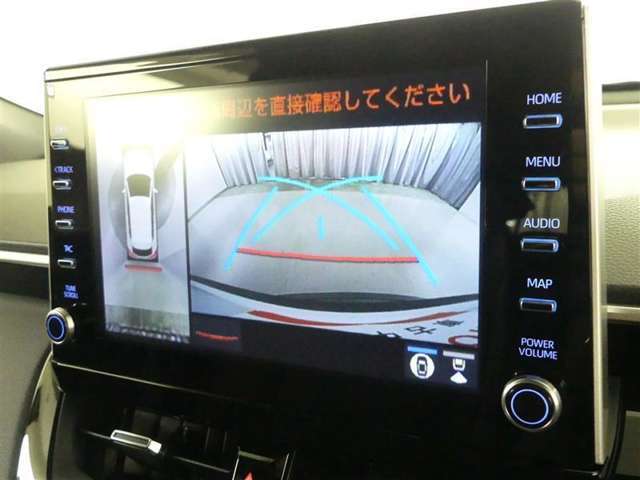 バックガイドモニターで、後方を確認しながら安心して駐車することができます。運転初心者も熟練者も必須の機能ですよ！