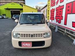 2代目に当たるこのHE22S系では4代目ワゴンRのプラットフォームを採用。ホイールベースが拡大されたことで、より居住性と開放感を高めました。