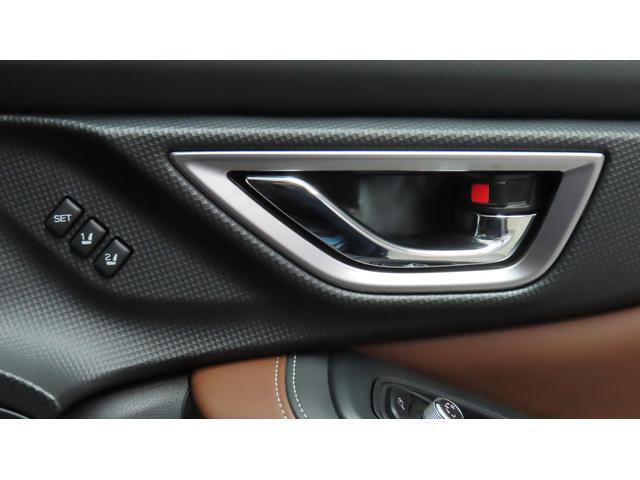 運転席のシートポジションメモリー機能は、登録済みの運転者と交代しても、シートポジションの変更の手間がかかりません。