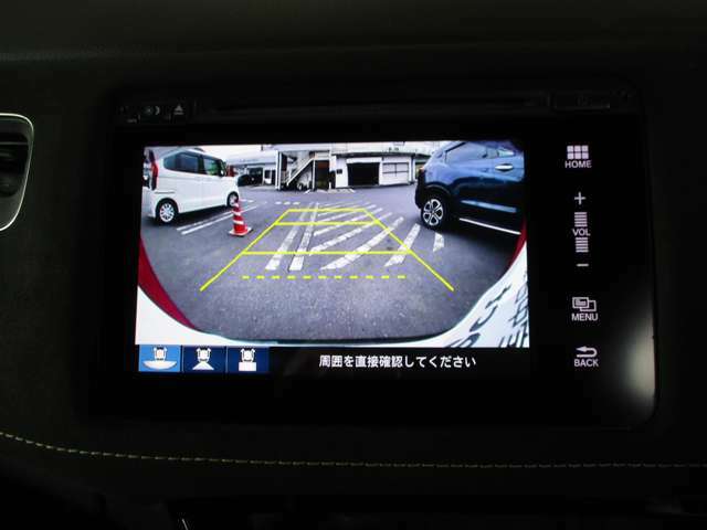 駐車に便利なカメラ付き