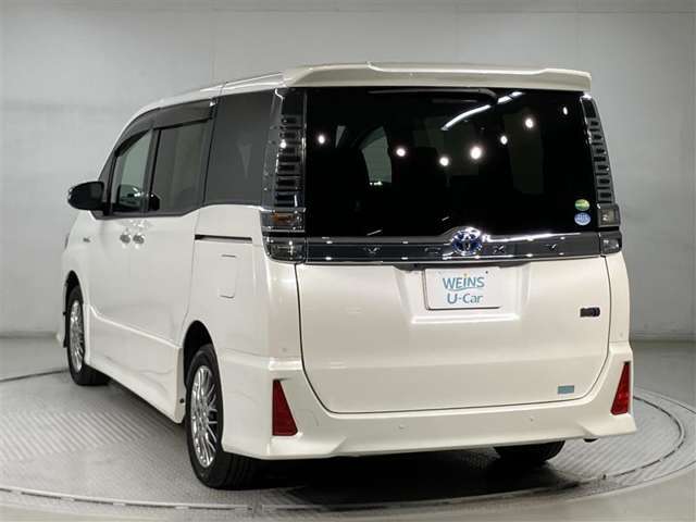 弊社の展示車車両には「オキシクリア除菌」を施工し展示しております。