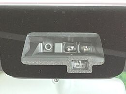 【スズキ　セーフティサポート】走行中に前方の車両等を認識し、衝突しそうな時は警報とブレーキで衝突回避と被害軽減をアシスト。より安全にドライブをお楽しみいただけます。