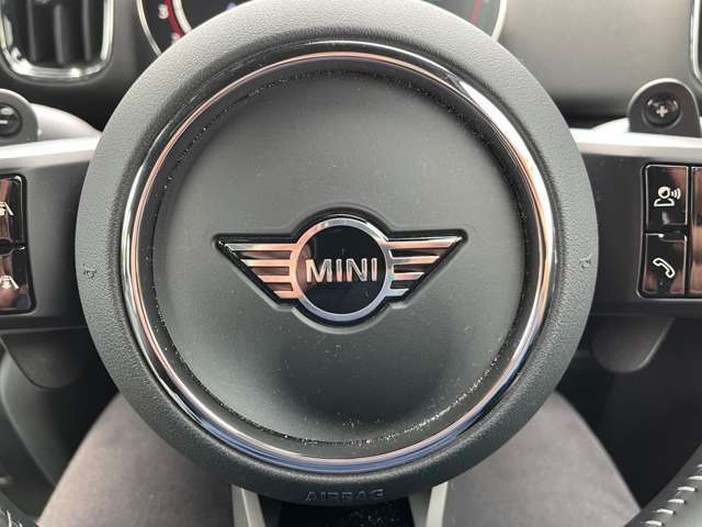 良い車は見つかったけど陸送代がなぁ...という方の為に！！ご自宅までの陸送費用をカーボックスが半分負担致します＾＾下記のHPよりお調べ頂けます☆https://www2.zero-group.co.jp/mycar/＃vehicle-wrap