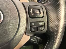 【レーダークルーズコントロール】高速道路での長距離走行が楽に！！自動で速度を保つクルーズコントロールが、衝突軽減システムと連携し、前方の車両を感知して車間を保つように速度調節してくれます！！