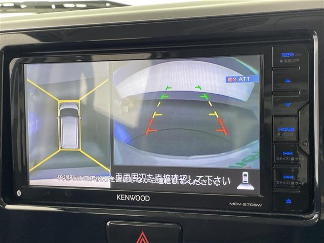 【全周囲カメラ】真上から見たような映像が流れ、便利かつ大変見やすく安全確認もできます！駐車が苦手な方にもオススメな便利機能です！全方位カメラ/パノラミックビューモニター/アラウンドビューモニター