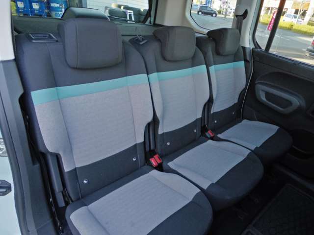 タイヤやバッテリーなどの消耗品の取り扱いもございます。納車時にすべて交換してのお渡しも可能ですので、ぜひご相談ください。