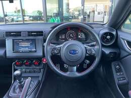 【ハンドル】『ハンドル/ステアリング』の画像になります。写真の内容に関してご不明点、ご質問等がございましたらお気軽にガリバー店舗までお問い合わせください。