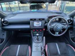 【インパネ全体】『インパネ全体』の画像になります。写真の内容に関してご不明点、ご質問等がございましたらお気軽にガリバー店舗までお問い合わせください。