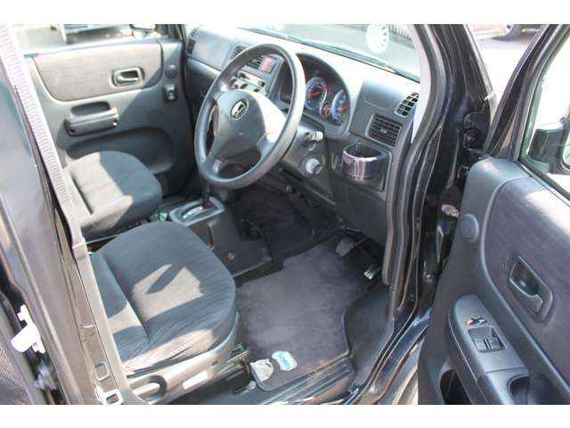 【全メーカー新車取扱】中古車だけでなく新車も全メーカー取り扱っております。購入しやすいお支払プランも取り扱っておりますのでお尋ねください。軽自動車に関しましては常時10台新車現車を展示中！