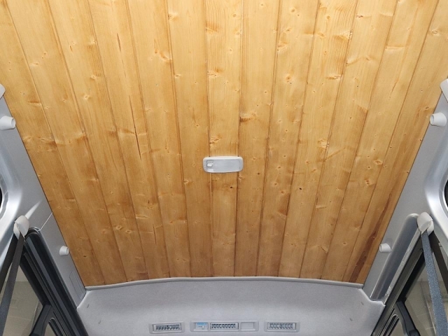 車内なのに木造建築っぽくて温かみのあるデザインが他にはなく、推しです(*´▽｀*)
