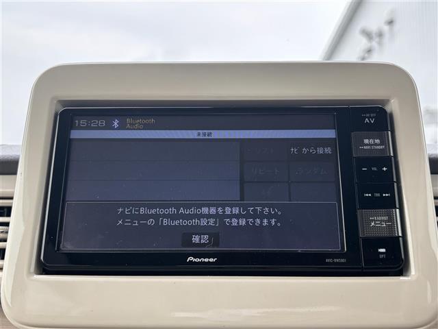 【Bluetooth】ナビゲーションと携帯電話/スマートフォンをBluetooth接続することができます。接続するとハンズフリーで使用することができるので、とても便利です！