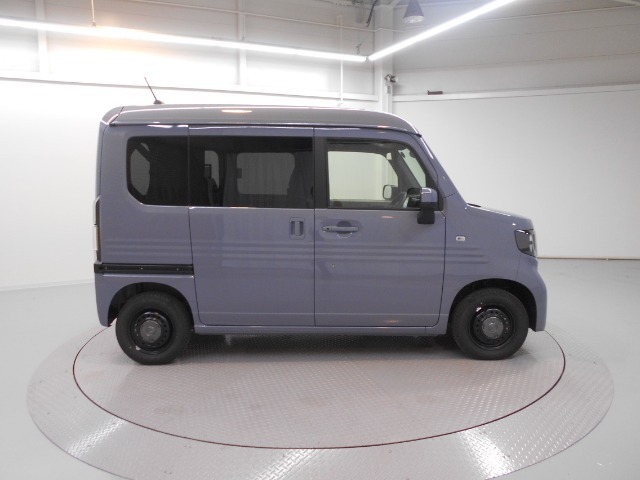 誰もが安心して選べる、安心が続く中古車でお客様のカーライフを応援します。