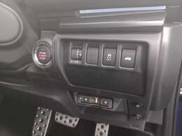 【運転席操作部】『運転席周辺の装備』の画像になります。快適なドライブを楽しむための機能が装備されています！運転席から触れるので使いやすいです！