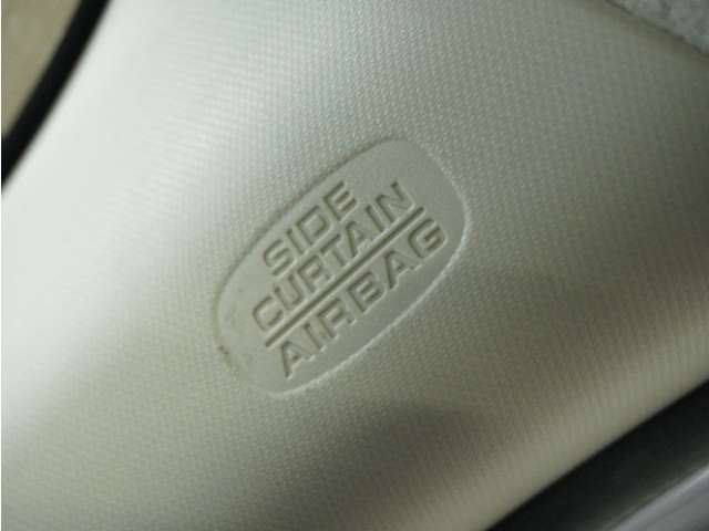 ◆サイドエアバッグ装備車◆側面からの衝突のダメージをやわらげてくれます。安全装備が充実しています！