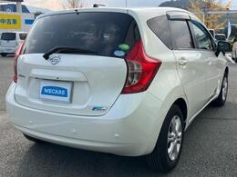 全国に店舗を展開しているのでどこでもお取り寄せが可能です！この車が気になるけど遠方だから・・・と諦める必要はありません！※別途陸送費が必要です。