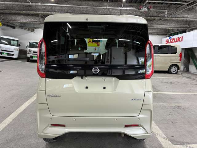 当社のアフターサービスですが、鈑金・塗装の自社工場をはじめ、自社の車検整備工場が広島県と山口県にございます。