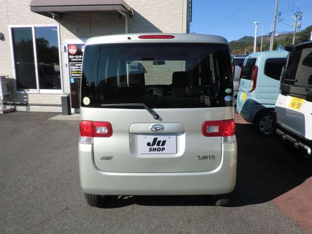 ☆安心と信頼の全国ネットワーク　JUショップ加盟店です。☆販売スタッフは全員　中古自動車販売士と自動車査定士の資格あります。