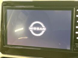 【純正ナビ】人気の純正ナビを装備。オーディオ機能も充実しており、Bluetooth接続すればお持ちのスマホやMP3プレイヤーの音楽を再生可能！毎日の運転がさらに楽しくなります！！