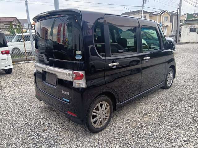 下取りはどんな車でも(廃車でも)、当店までお持込頂ければ3万円以上(軽自動車の場合は2万円以上)で下取り致します。他店で査定ゼロと言われたお車でもOK もちろん廃車料金、ナンバー登録抹消も全て無料で行います。