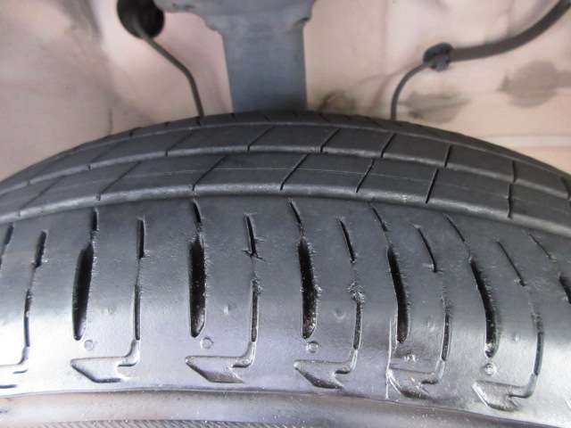 タイヤ溝☆無料保証付き販売車です！ ☆全国どこへでも！ 陸送可能(有料)ですので、県外の方も是非ご相談ください！