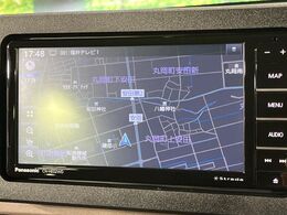 【ナビゲーション】目的地までしっかり案内してくれる使いやすいナビ。Bluetooth接続すればお持ちのスマホやMP3プレイヤーの音楽を再生可能！毎日の運転がさらに楽しくなります！！