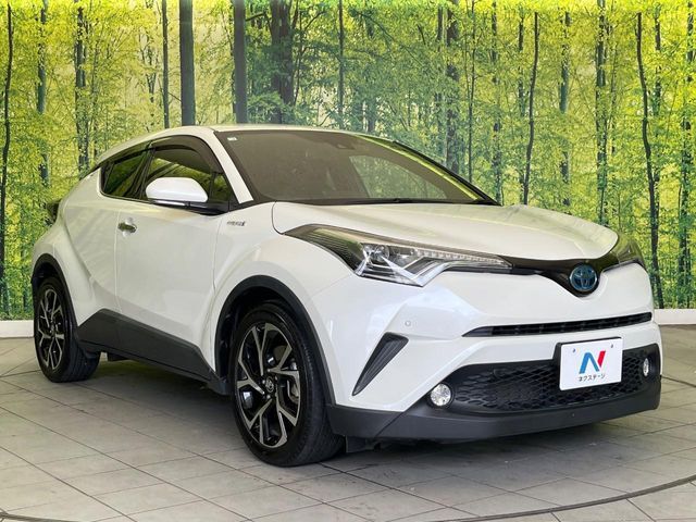 大好評のボディコーティング「弾スプラッシュコート」もご納車までに施工可能。通常のガラスコートと異なる、耐久年数6年の無機質ガラスコーティングが、ボディをキレイな状態に保ってくれます。