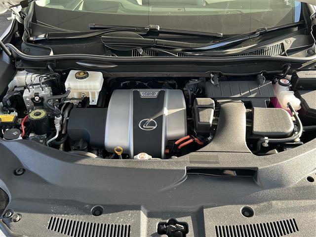 【エンジンルーム】エンジンの調子は良好です！ご納車前にはしっかりとオイル交換・その他油種類の点検補充をさせて頂きます。また、ガリバーでは修復歴のある車は販売いたしません。