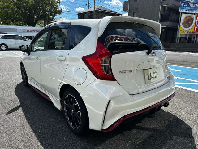 純正アルミホイール装着車！純正ならではのデザインと品質です！