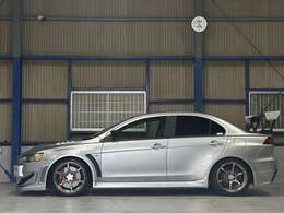 今乗られているお車の下取りも行っております！廃車にしかならないお車も無料で引き取らせていただきます。また、状態の良いお車は下取りとして金額をつけさせて頂き、ご購入のお車からお値段を引かせていただきます